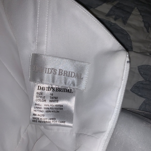 David's Bridal White Strapless Satin Wedding Dress - Size 16 - New in Box - Picture 7 of 16